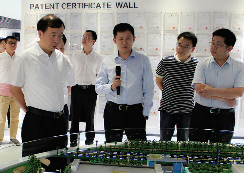 向导来访：2018.9东莞市市长肖亚非亚星管理平台调研